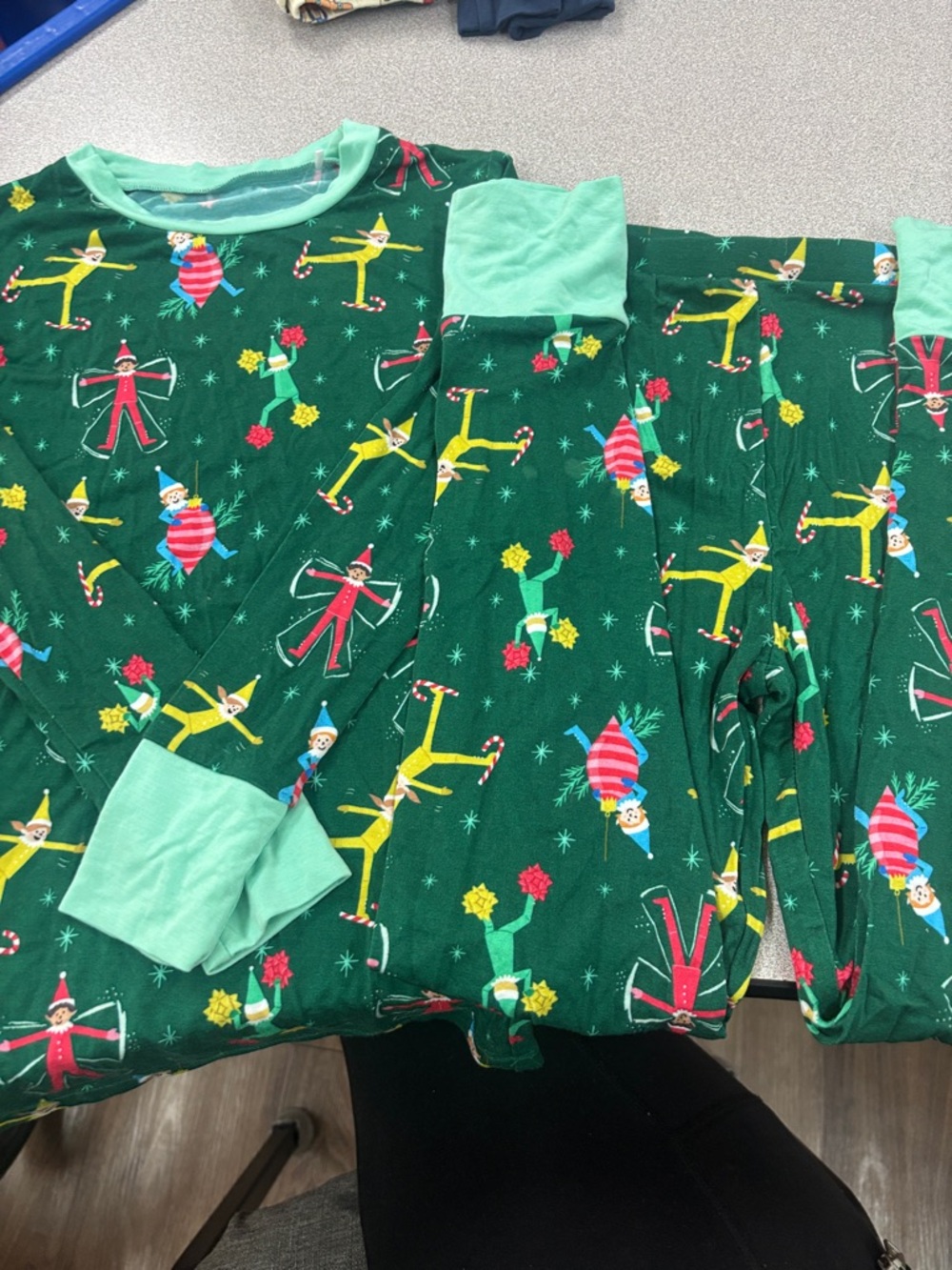 Kiki + Lulu. Kids Green Holiday Elf Pajama Set